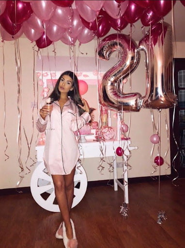 21st birthday party ideas for hot sale a girl